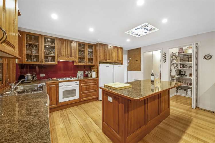 Sixth view of Homely house listing, 8 Stockmans Drive, Vermont South VIC 3133