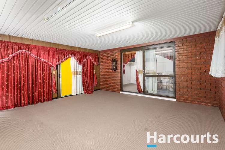 Fourth view of Homely house listing, 5 Sutherland Court, Endeavour Hills VIC 3802