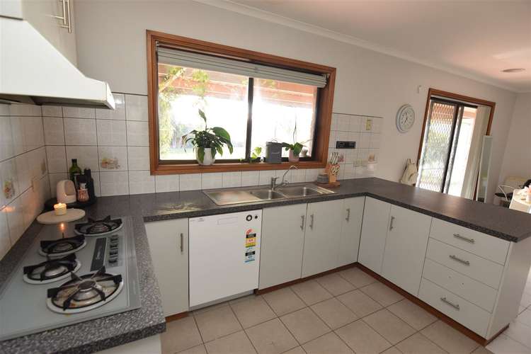 Second view of Homely house listing, 7 Pelican Court, Wangaratta VIC 3677