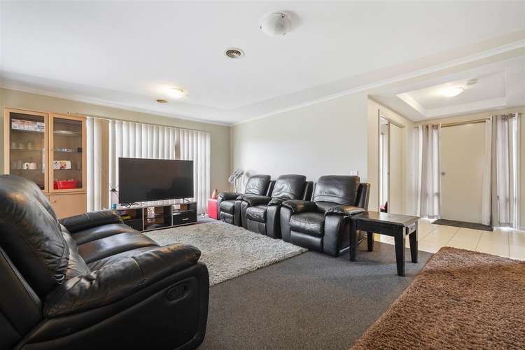 Second view of Homely house listing, 4 Mingay Place, Cranbourne West VIC 3977