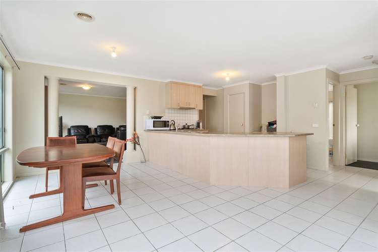 Fourth view of Homely house listing, 4 Mingay Place, Cranbourne West VIC 3977