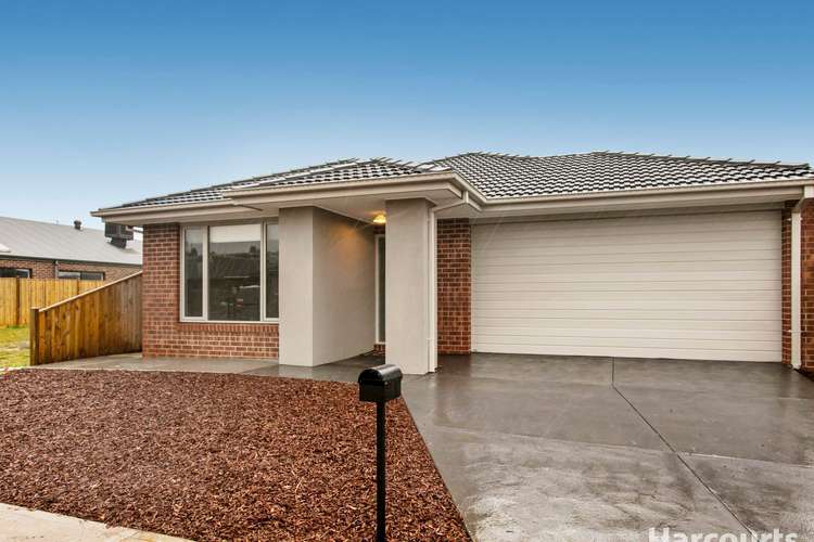 Second view of Homely house listing, 32 Meadowbrook Crescent, Warragul VIC 3820