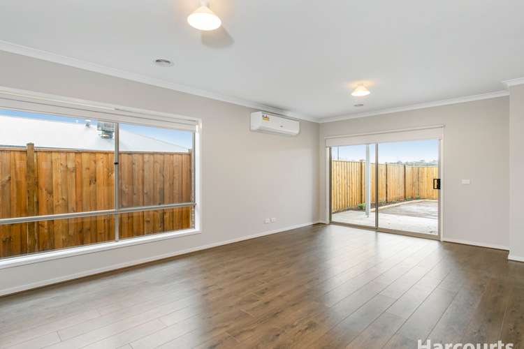 Fifth view of Homely house listing, 32 Meadowbrook Crescent, Warragul VIC 3820