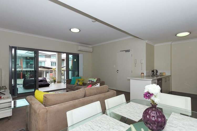 Third view of Homely apartment listing, 25/30 Malata Crescent, Success WA 6164