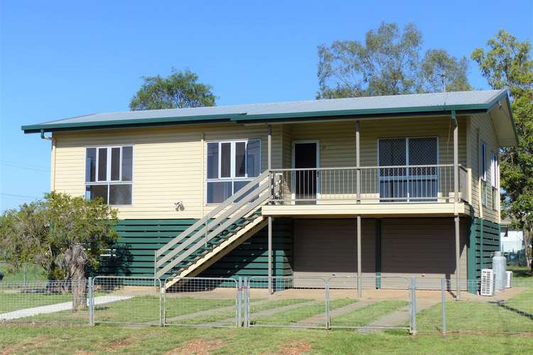 27 Whip Street, Roma QLD 4455