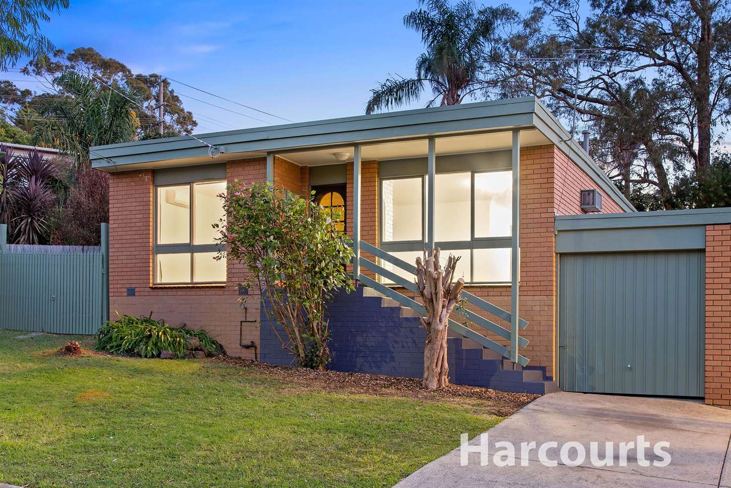 Main view of Homely unit listing, 2/6 Aringa Court, Ferntree Gully VIC 3156