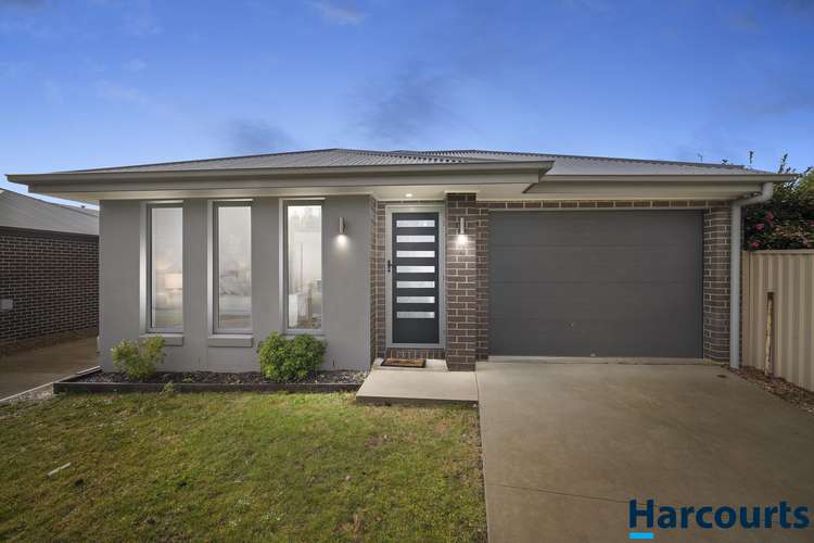 Main view of Homely townhouse listing, 2/13 Tinworth Avenue, Mount Clear VIC 3350