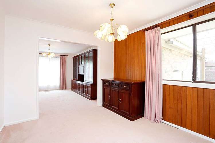 Fifth view of Homely house listing, 2 Vine Court, Glen Waverley VIC 3150