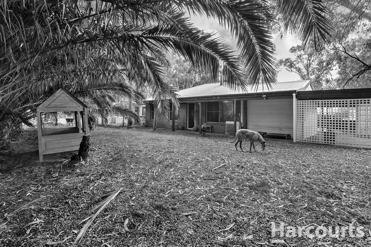 11 Sunshine Place, Nambeelup WA 6207