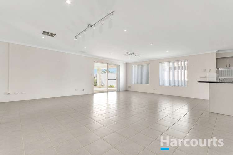Sixth view of Homely house listing, 10 Sailboat Link, Jindalee WA 6036