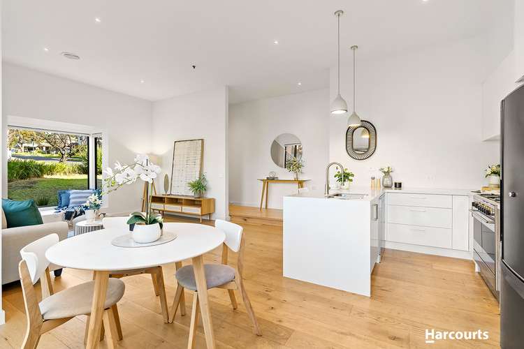 Fifth view of Homely townhouse listing, 4/2 Kingsley Grove, Mount Waverley VIC 3149