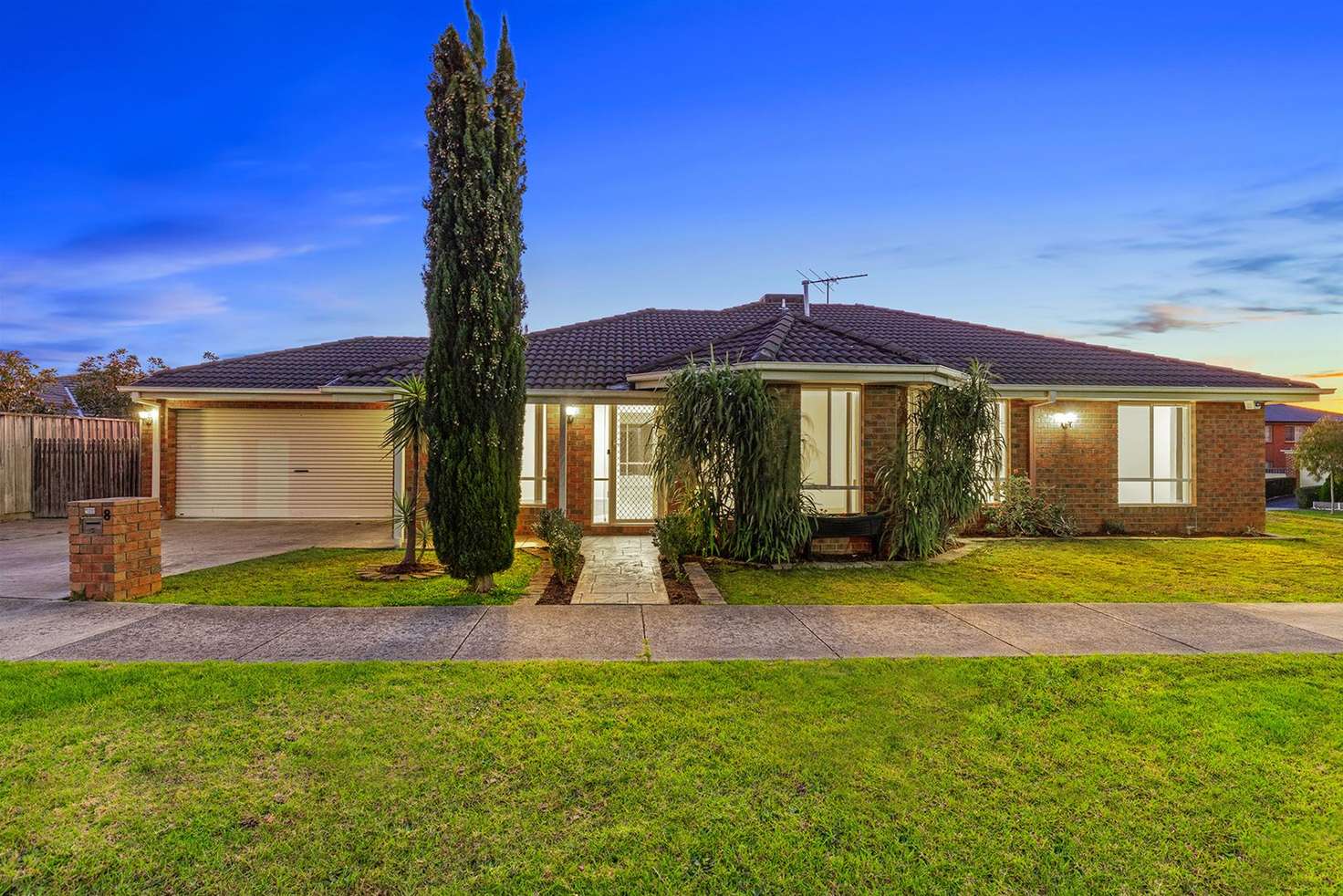 Main view of Homely house listing, 8 Perri-Raso Rise, Rowville VIC 3178