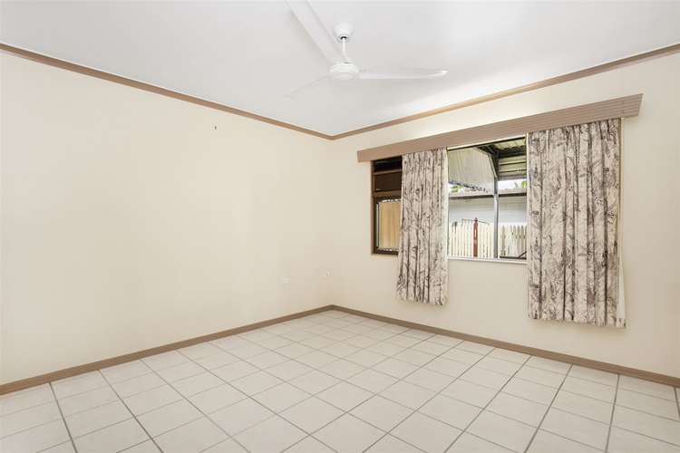 Sixth view of Homely unit listing, 2/30 Fraser Avenue, Cranbrook QLD 4814