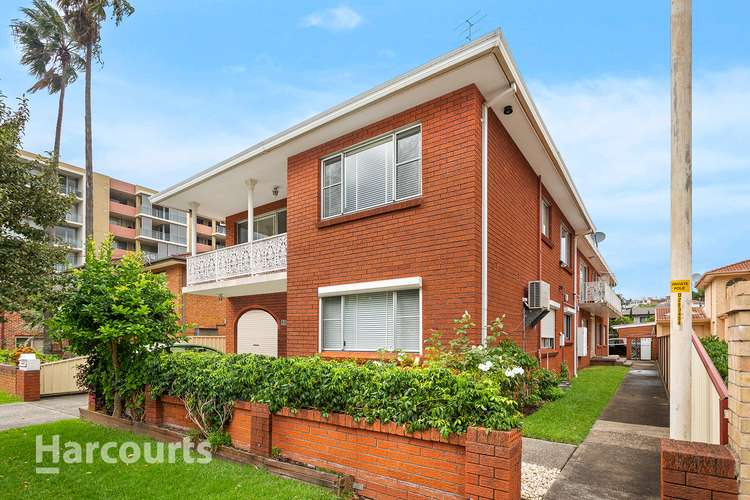 Main view of Homely unit listing, 4/11 Osborne Street, Wollongong NSW 2500