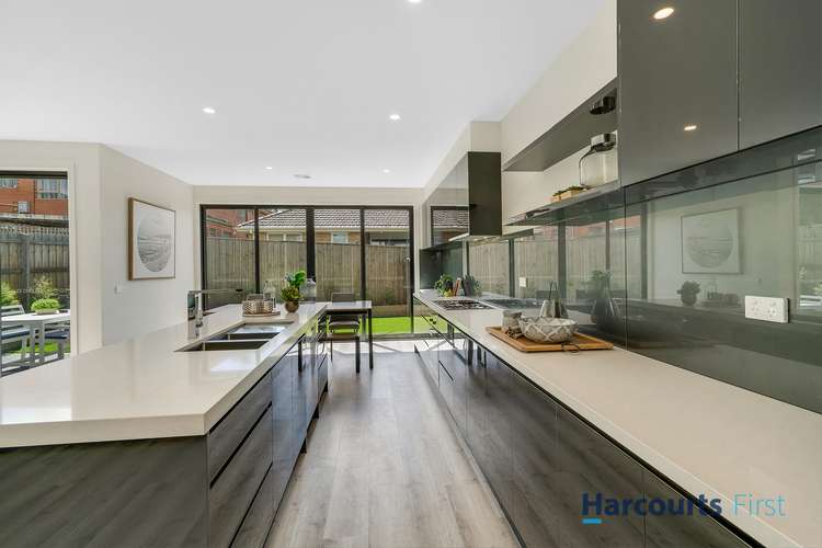 Main view of Homely townhouse listing, 1/1 Kangaroo Road, Murrumbeena VIC 3163