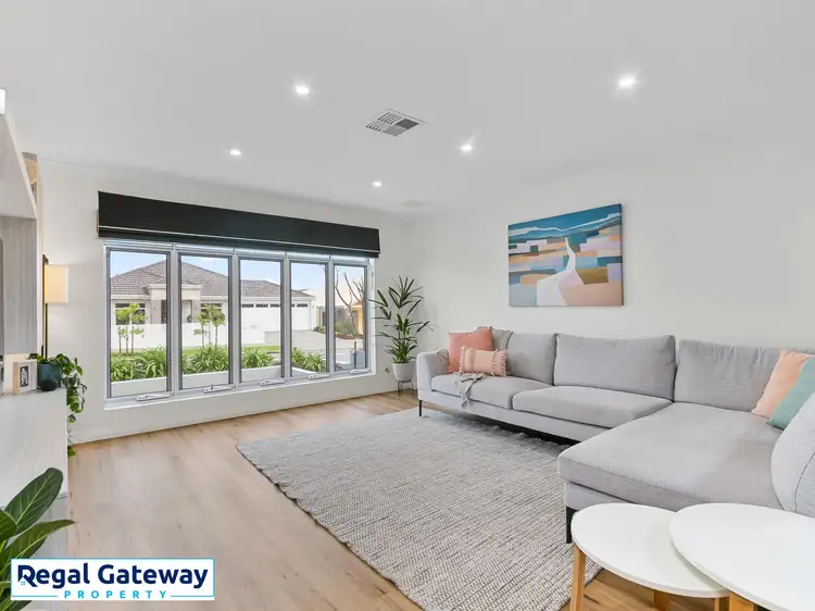 Second view of Homely house listing, 9 Descanso Loop, Aubin Grove WA 6164