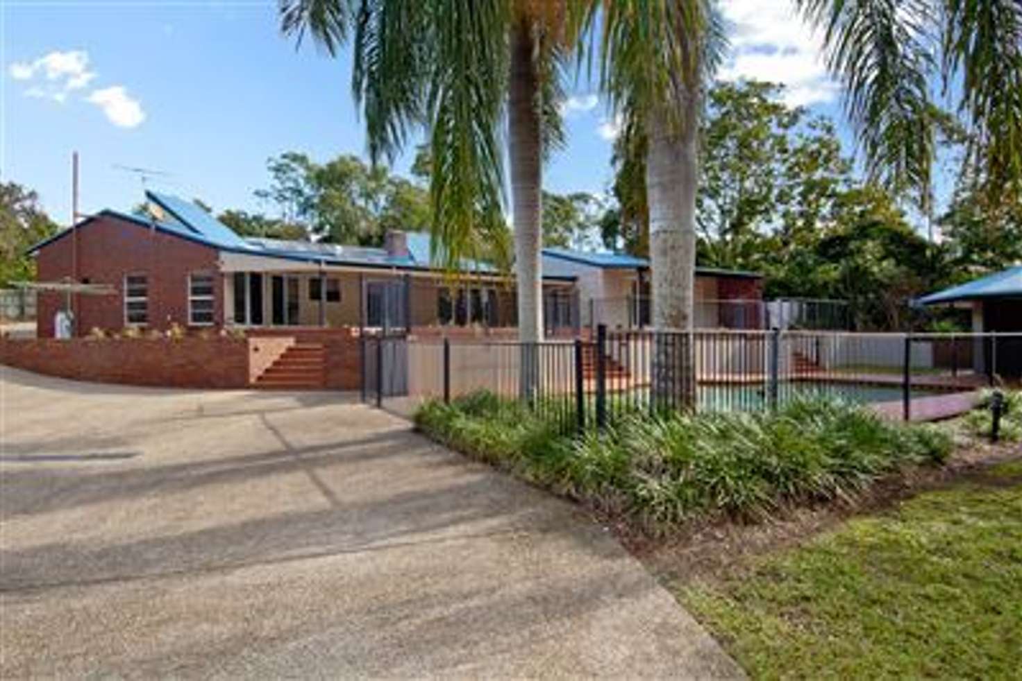Main view of Homely acreageSemiRural listing, 8 Hewett Court, Bannockburn QLD 4207