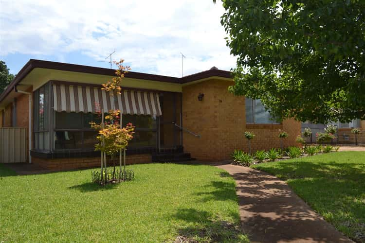 16 Brown Street, West Wyalong NSW 2671