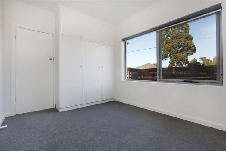 Fifth view of Homely apartment listing, 2/17 Rosstown Road, Carnegie VIC 3163