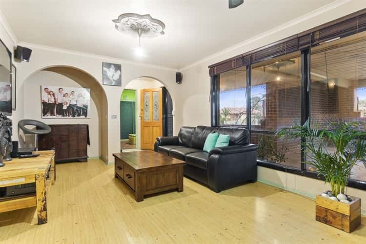 Fifth view of Homely house listing, 2 Hakea Court, Werribee VIC 3030