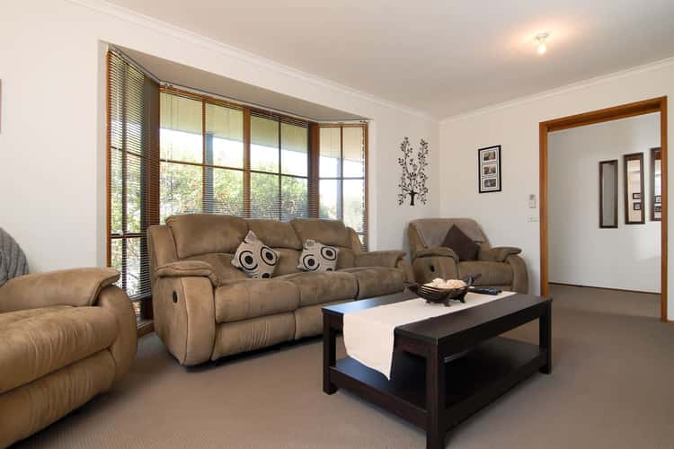 Fourth view of Homely house listing, 1 Tremaine Court, Carrum Downs VIC 3201