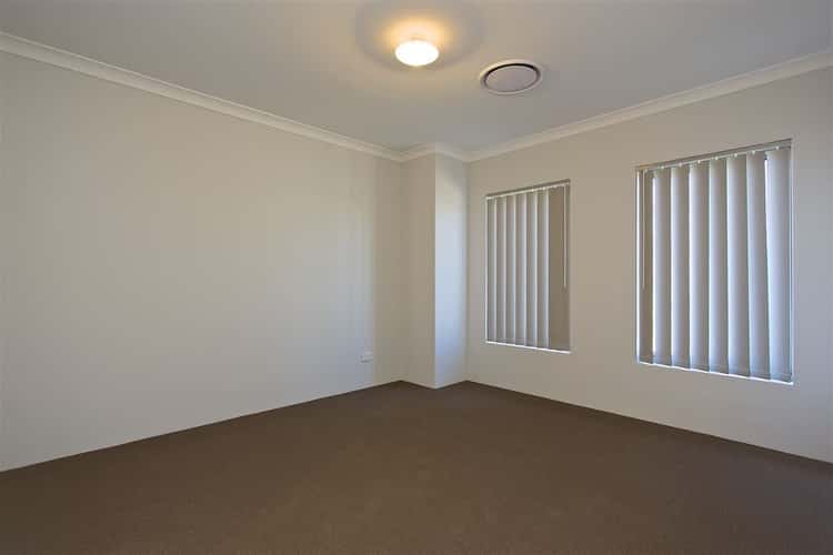 Second view of Homely house listing, 5 Mariala Way, Wandi WA 6167