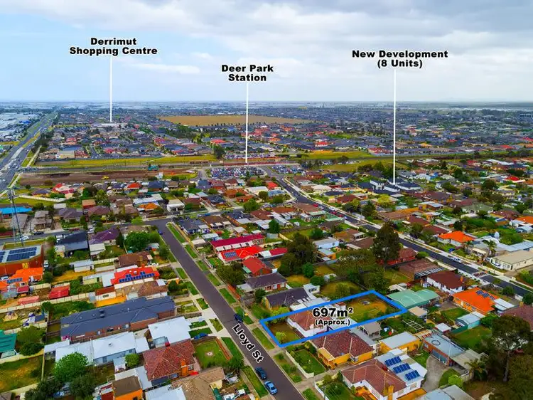 11 Lloyd Street, Deer Park VIC 3023