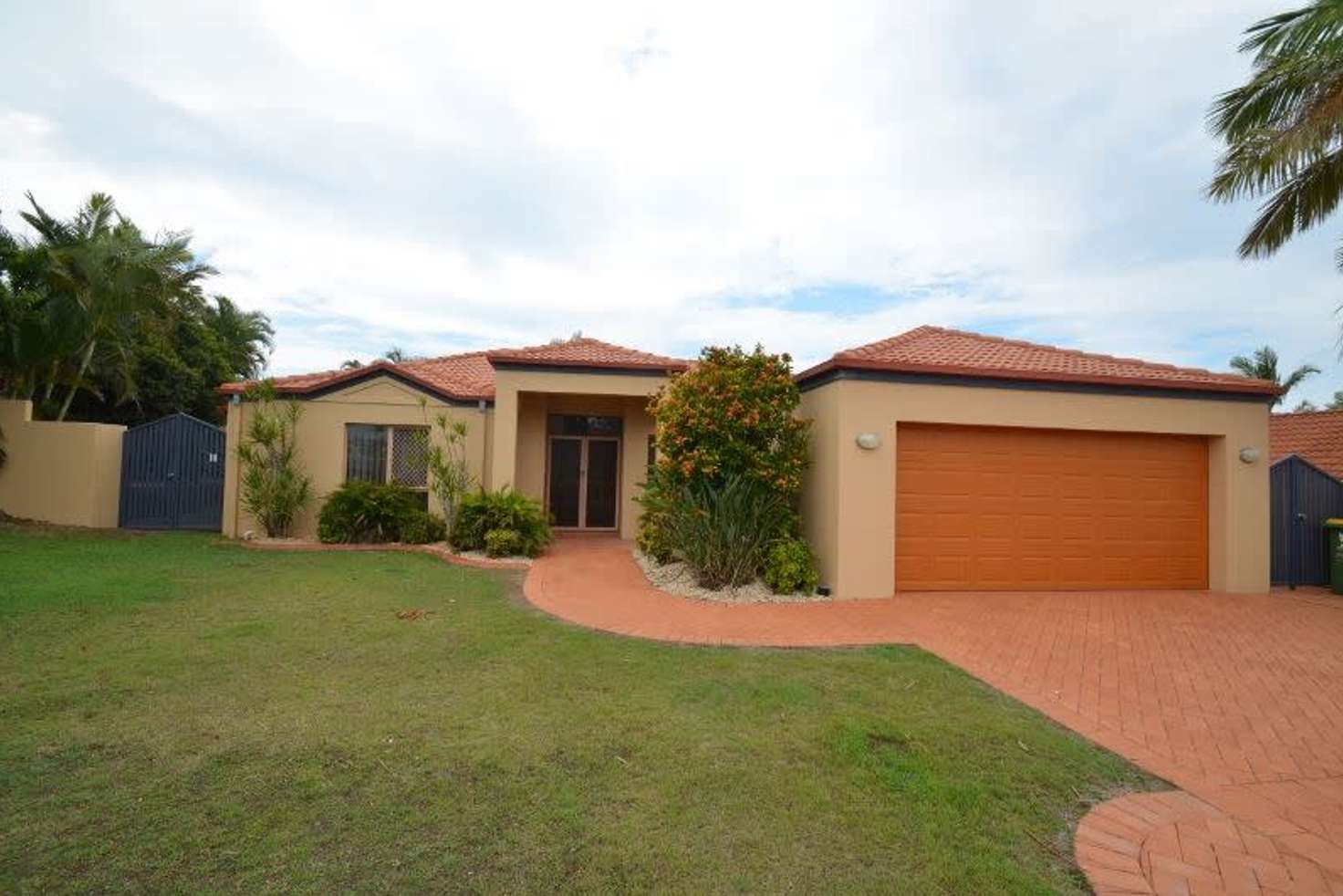 Main view of Homely house listing, 25 Nottinghill Gate Drive, Arundel QLD 4214