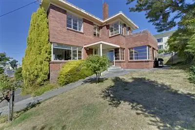 110 Hampden Road, Battery Point TAS