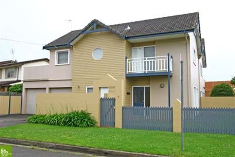Main view of Homely semiDetached listing, 1/5 Merindah Avenue, Kiama Downs NSW 2533