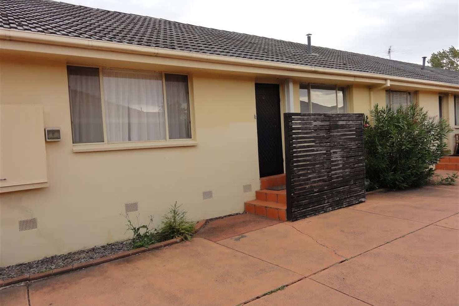 Main view of Homely unit listing, 2/11 Burns Avenue, Clayton South VIC 3169