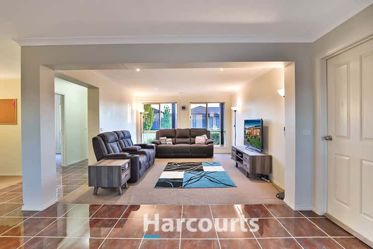 Sixth view of Homely house listing, 2 Doonie Way, Pakenham VIC 3810