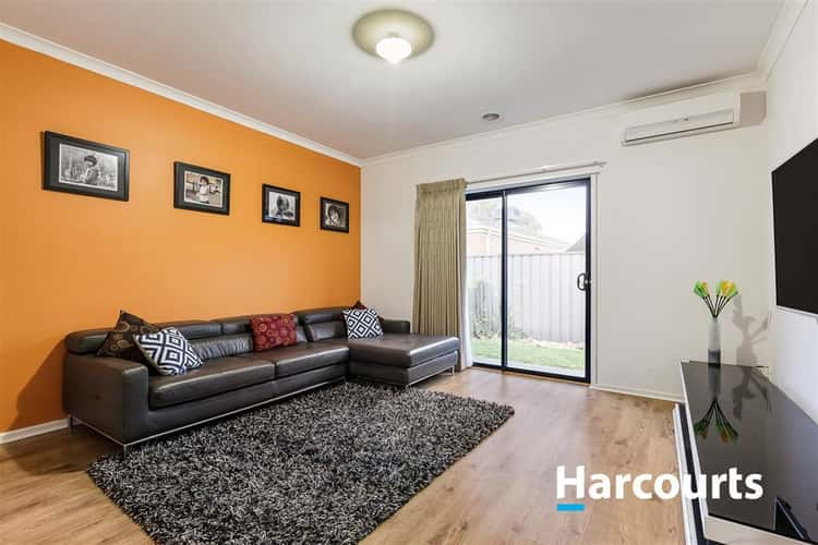 Fifth view of Homely house listing, 4 Howatt Place, South Morang VIC 3752