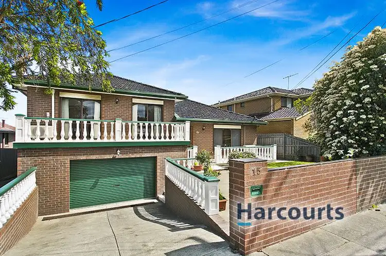 15 Cannes Avenue, Avondale Heights VIC 3034