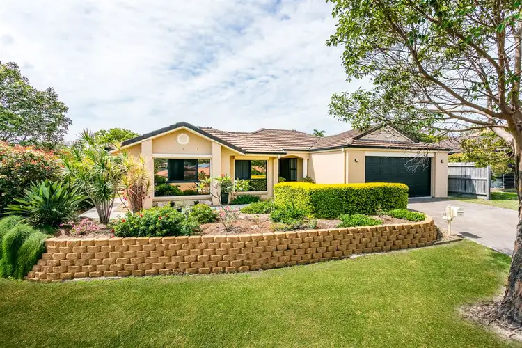 23 William Nixon Way