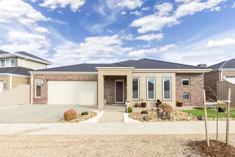 Main view of Homely house listing, 5 Caruana Crescent, Melton West VIC 3337