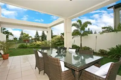 2811 Gracemere, Hope Island QLD 4212