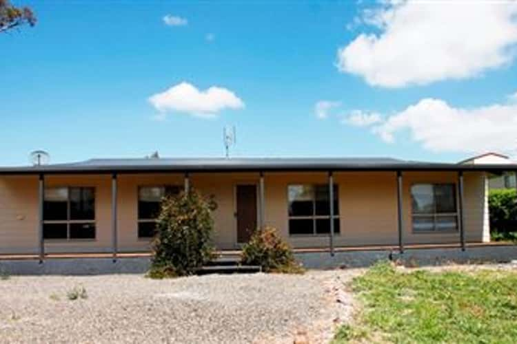 27 Camden Street, Binalong NSW 2584