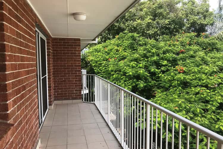 Main view of Homely unit listing, 5/9 Ninth Avenue, Coorparoo QLD 4151