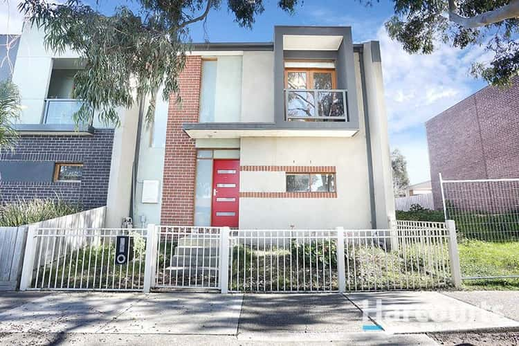 Main view of Homely townhouse listing, 14/1-5 Heversham Grove, Greenvale VIC 3059