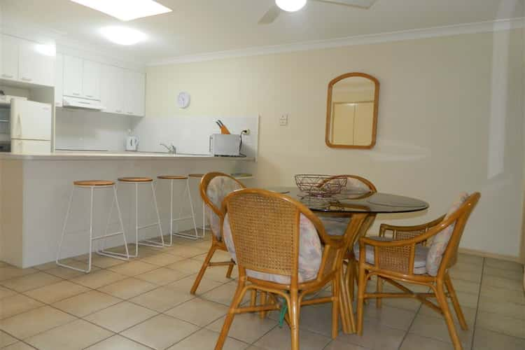 Fifth view of Homely unit listing, 2/103 Cypress Street, Torquay QLD 4655