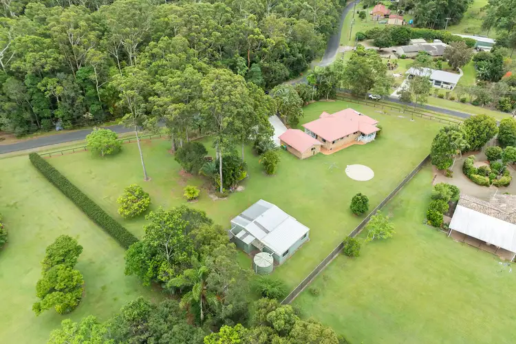 2 Bangalow Court