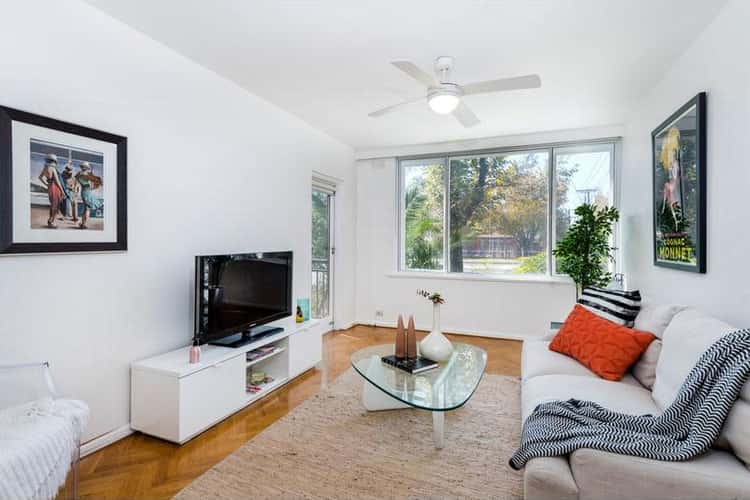 Main view of Homely apartment listing, 2/2 Dickens Street, Elwood VIC 3184