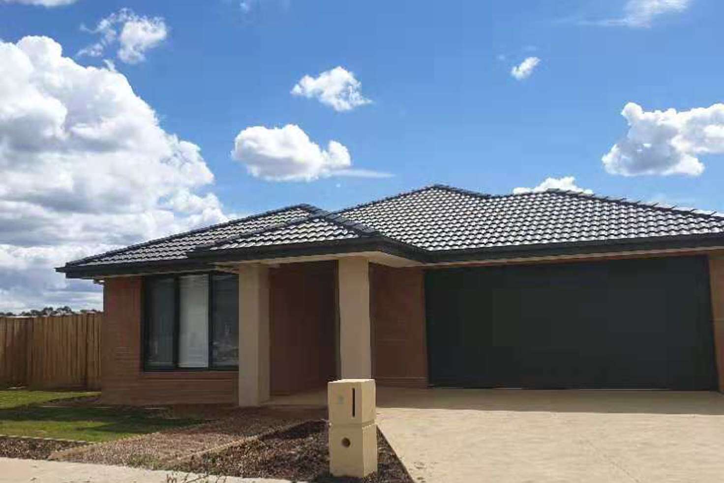 Main view of Homely house listing, 8 Kingscliff Ave, Clyde VIC 3978