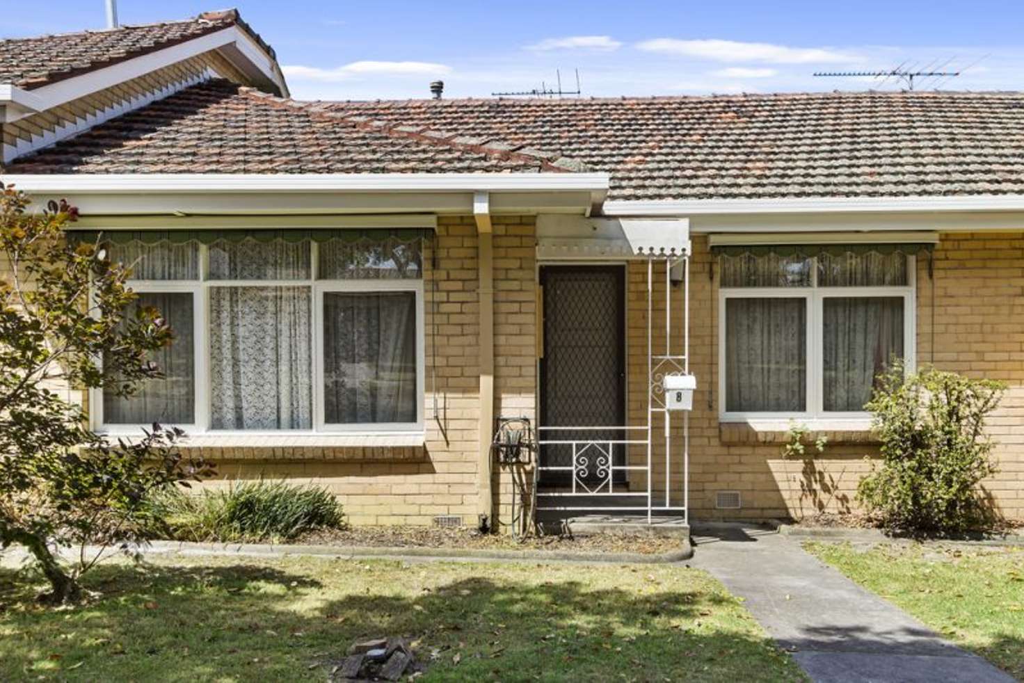 Main view of Homely unit listing, 8 Warren Street, Burwood VIC 3125