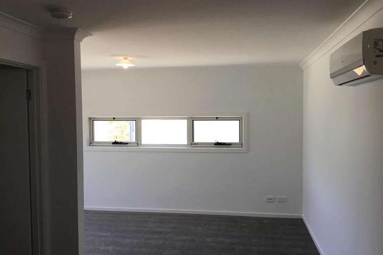 Seventh view of Homely townhouse listing, 6 Pebblebeach Path, Cranbourne VIC 3977