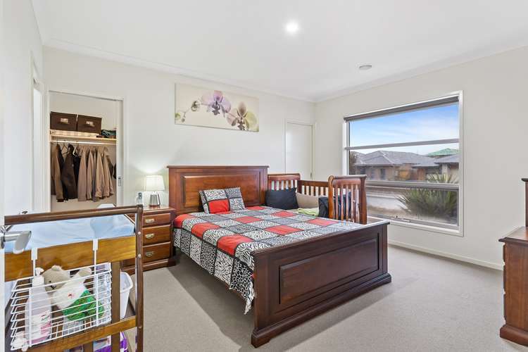 Fifth view of Homely house listing, 10 Verve Circuit, Cranbourne West VIC 3977