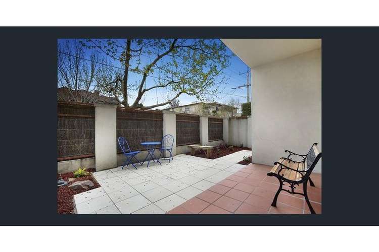 Main view of Homely unit listing, 1/15 Pine Avenue, Elwood VIC 3184