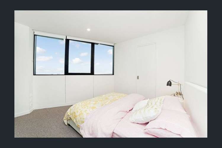 Fourth view of Homely apartment listing, 1805/151 Berkeley St, Melbourne VIC 3000