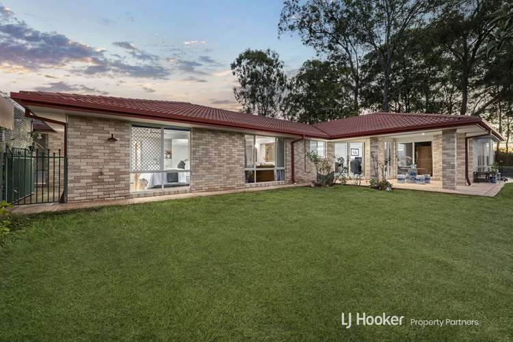 34 Eastwood Drive, Mansfield QLD 4122